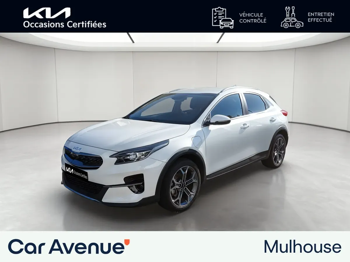 Kia XCEED HYBRIDE RECHARGEABLE BUSINESS blanc sensation d'occasion