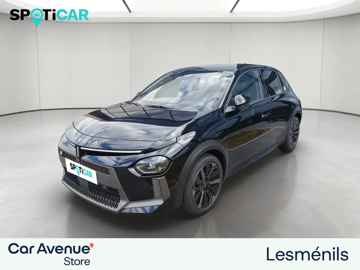 Lancia YPSILON noir ardesia metallise neuf