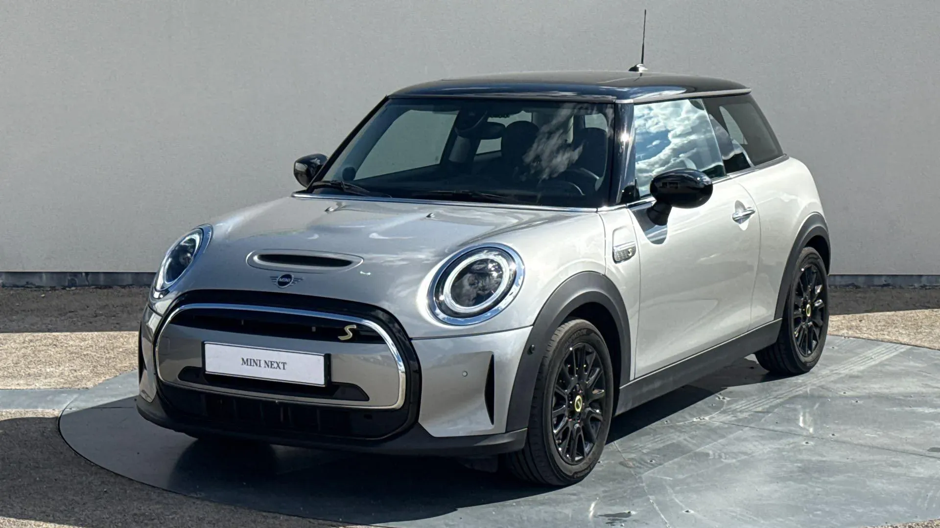 MINI HATCH 3 PORTES ELECTRIC F56 BEV LCI gris d'occasion