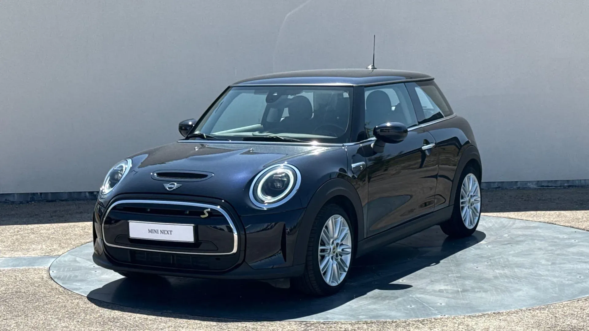MINI HATCH 3 PORTES ELECTRIC F56 BEV LCI noir d'occasion
