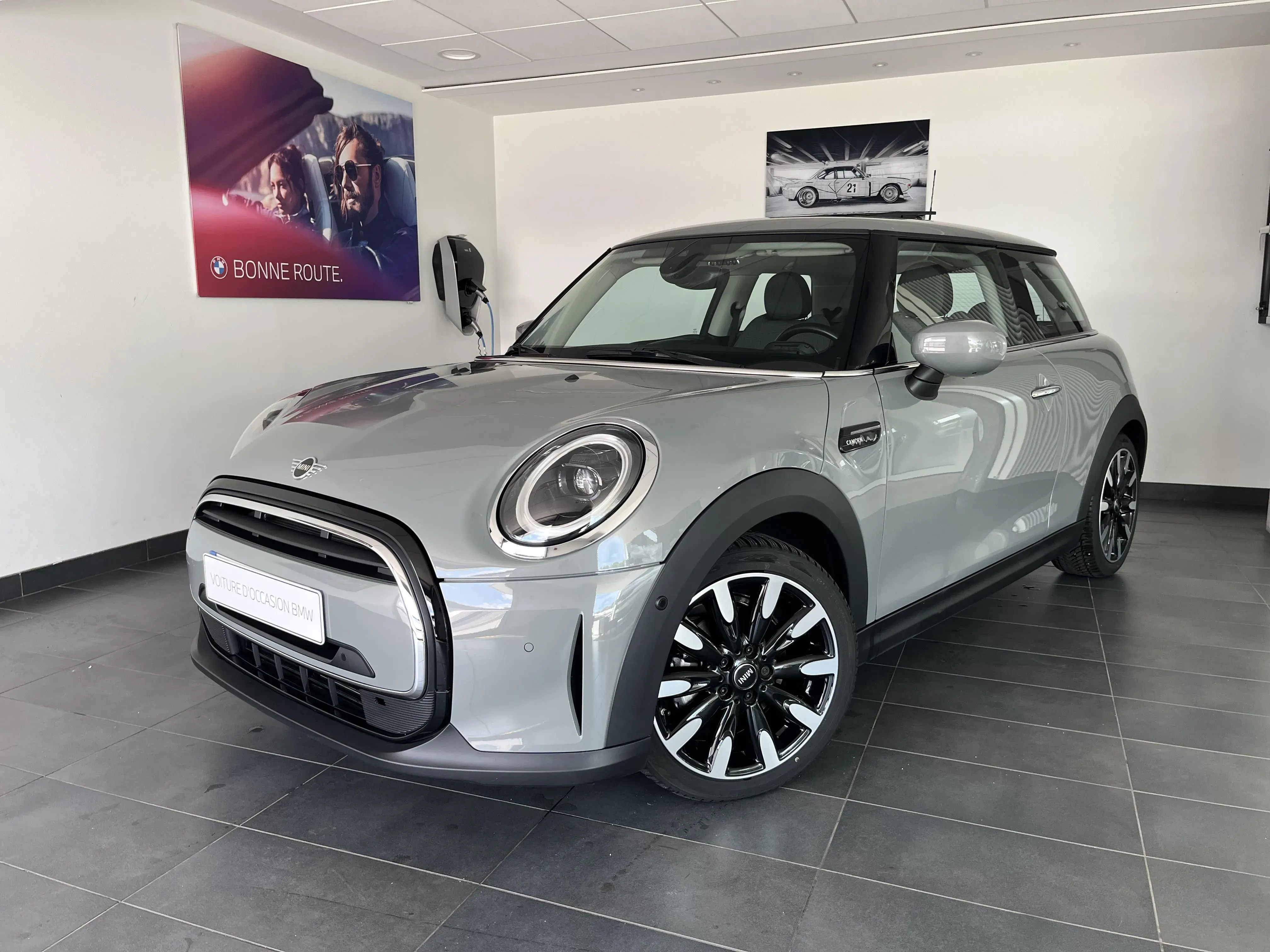 MINI HATCH 3 PORTES F56 LCI II moonwalk grey d'occasion