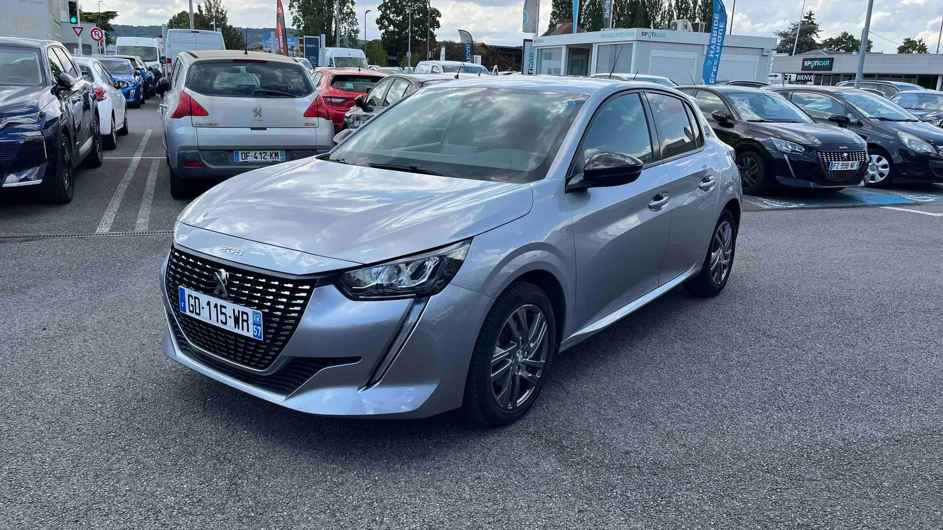 Peugeot 208 p. m. gris artense d'occasion