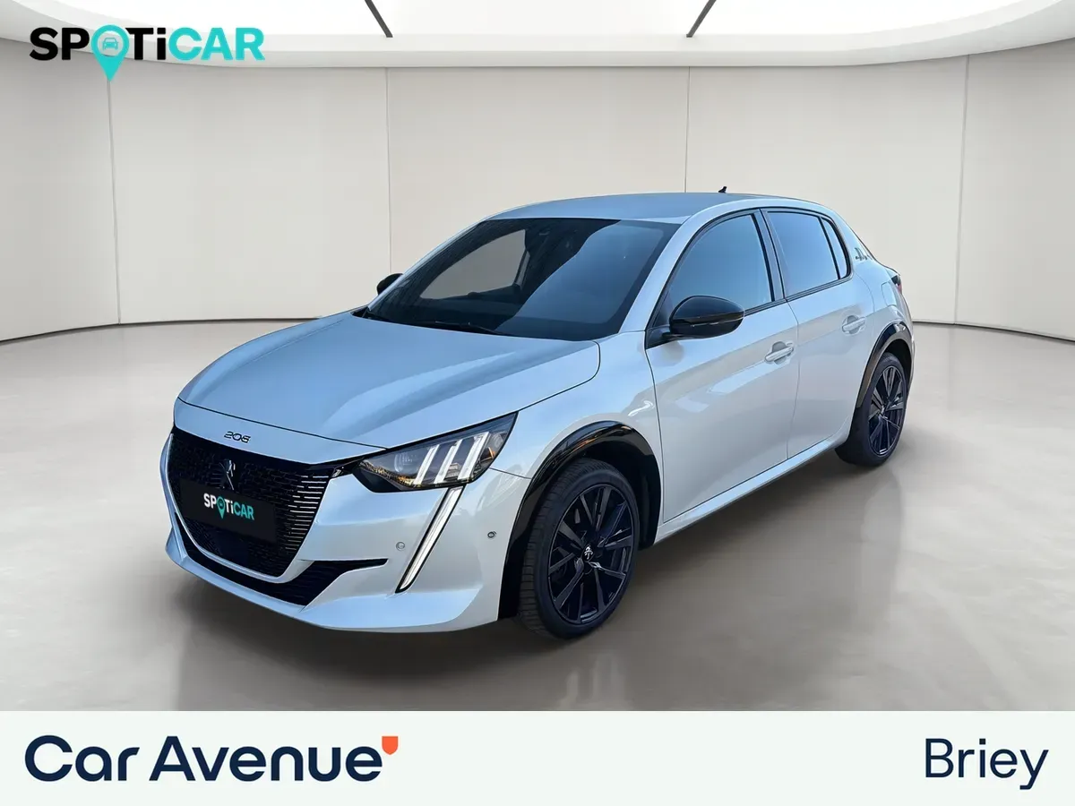 Peugeot 208 blanc d'occasion