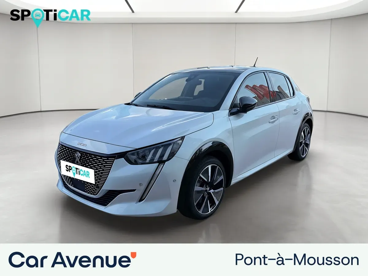 Peugeot 208 ELECTRIQUE teinte spéciale blanc nacré d'occasion