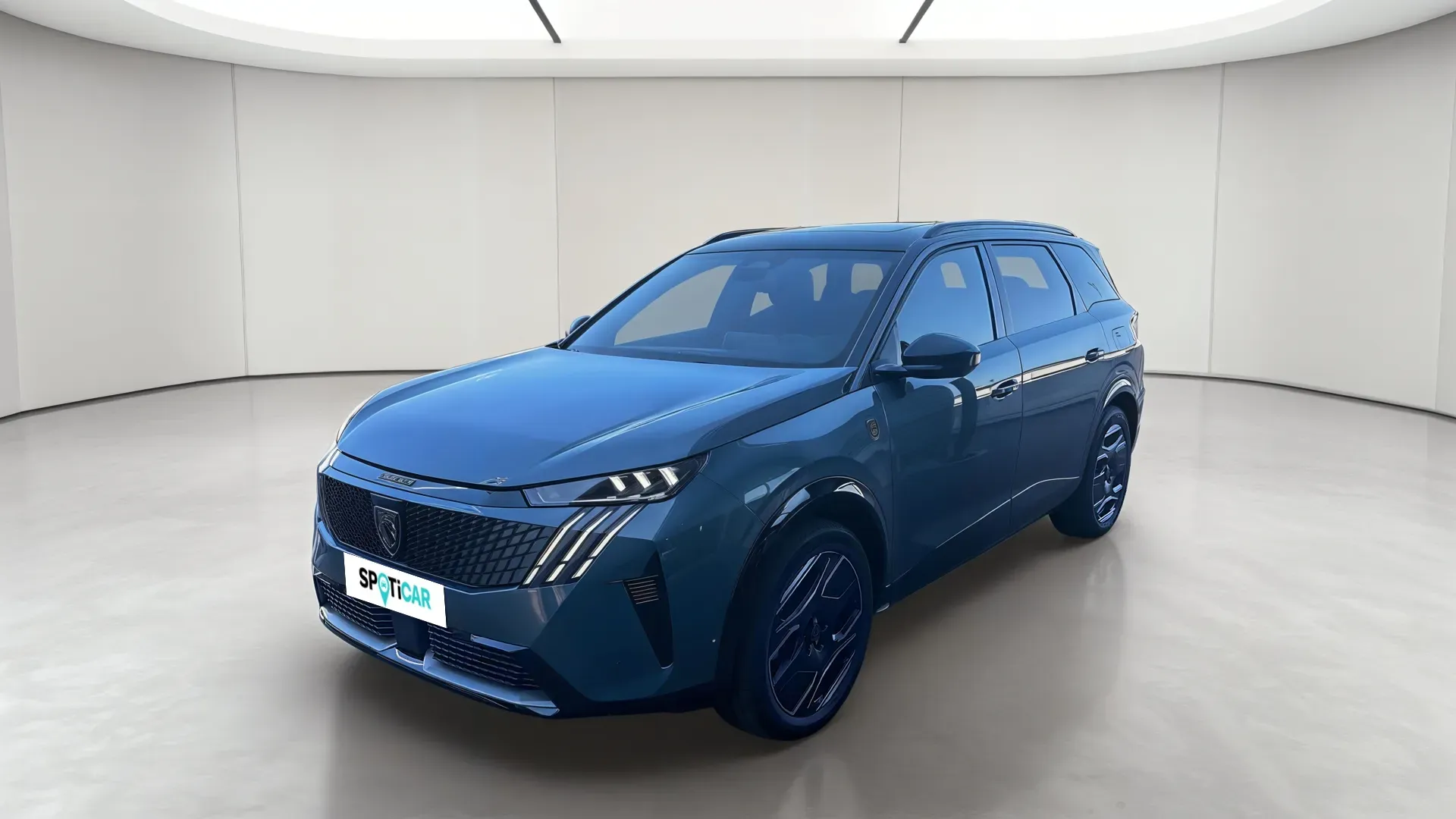 Peugeot 5008 ELECTRIQUE teinte métallisée bleu ingaro neuf