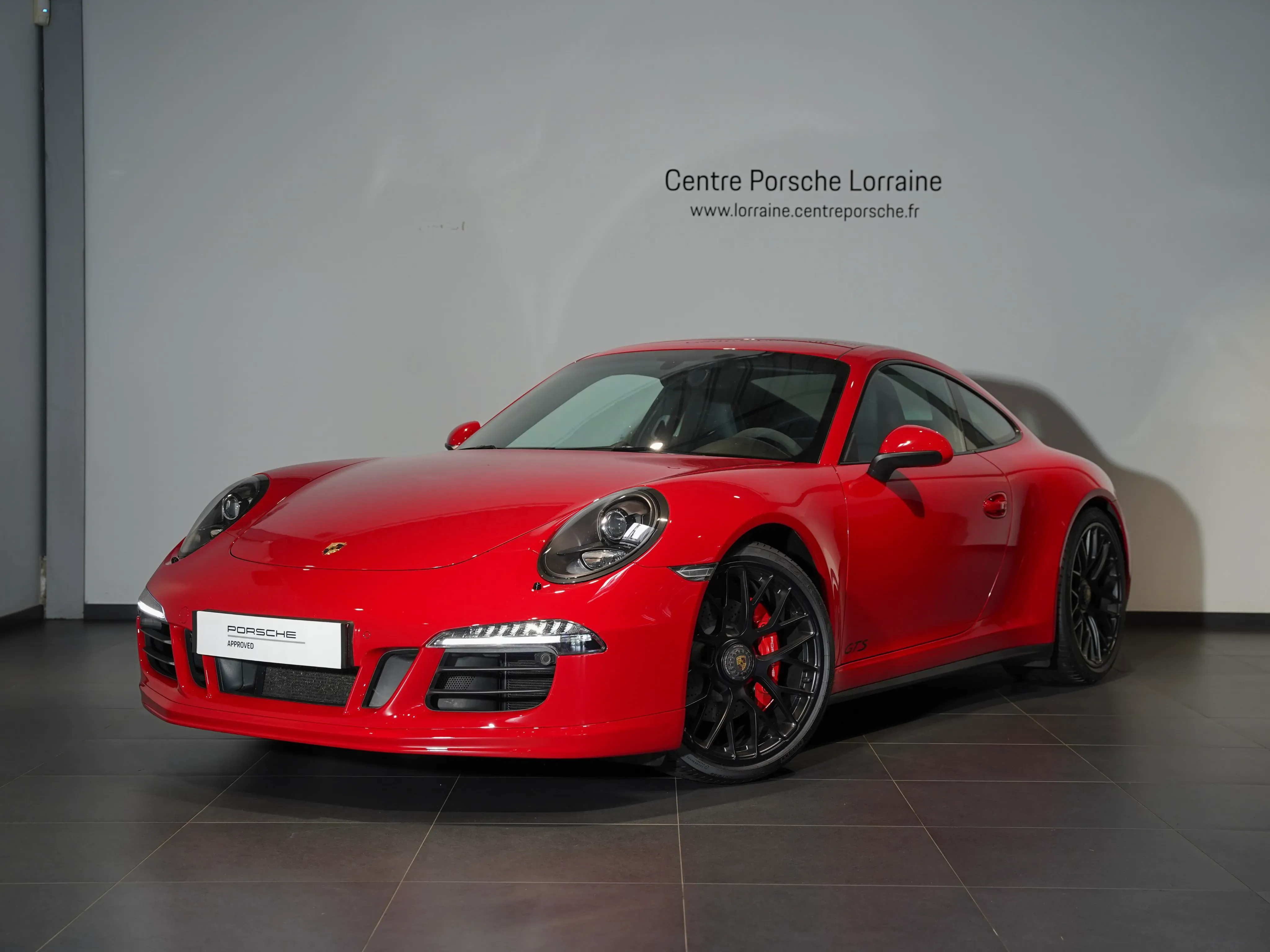 Porsche 911 CARRERA COUPE rouge carmin d'occasion