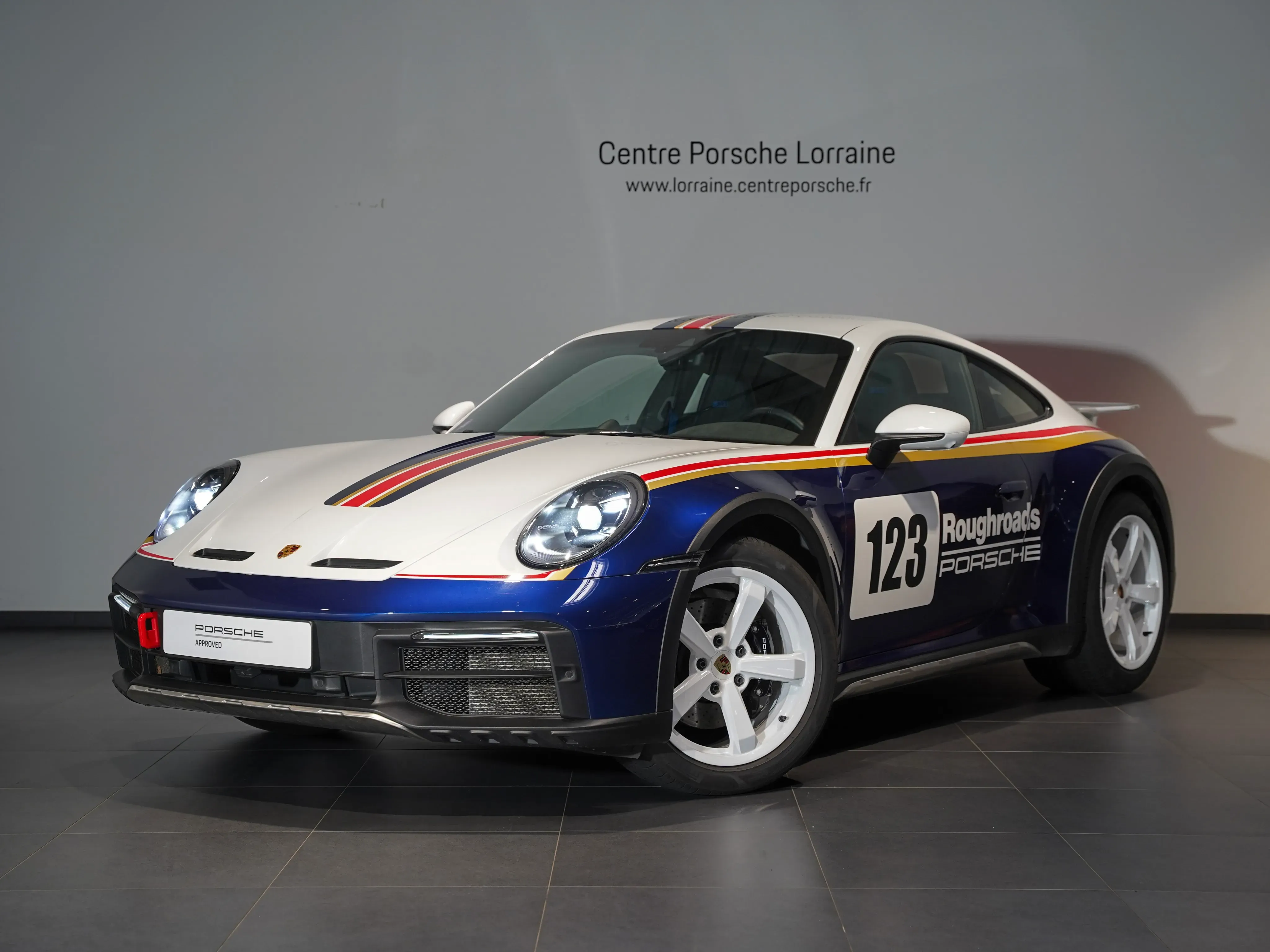Porsche 911 DAKAR pack rallye - blanc/bleu gentiane metal d'occasion