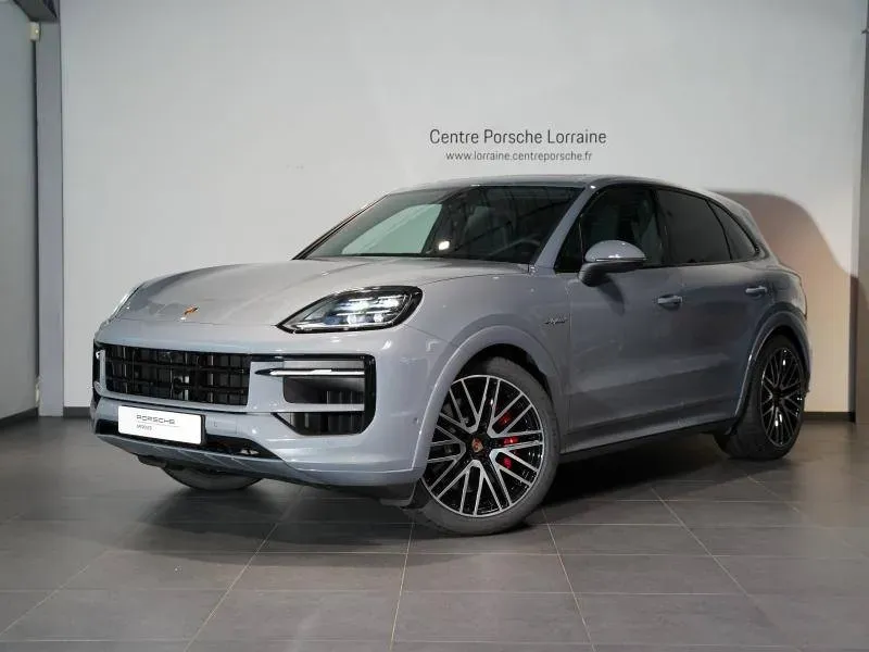 Porsche Cayenne gris arctique speciale neuf