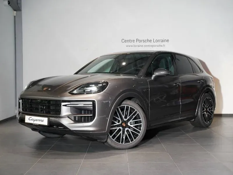 Porsche Cayenne gris quartzite neuf