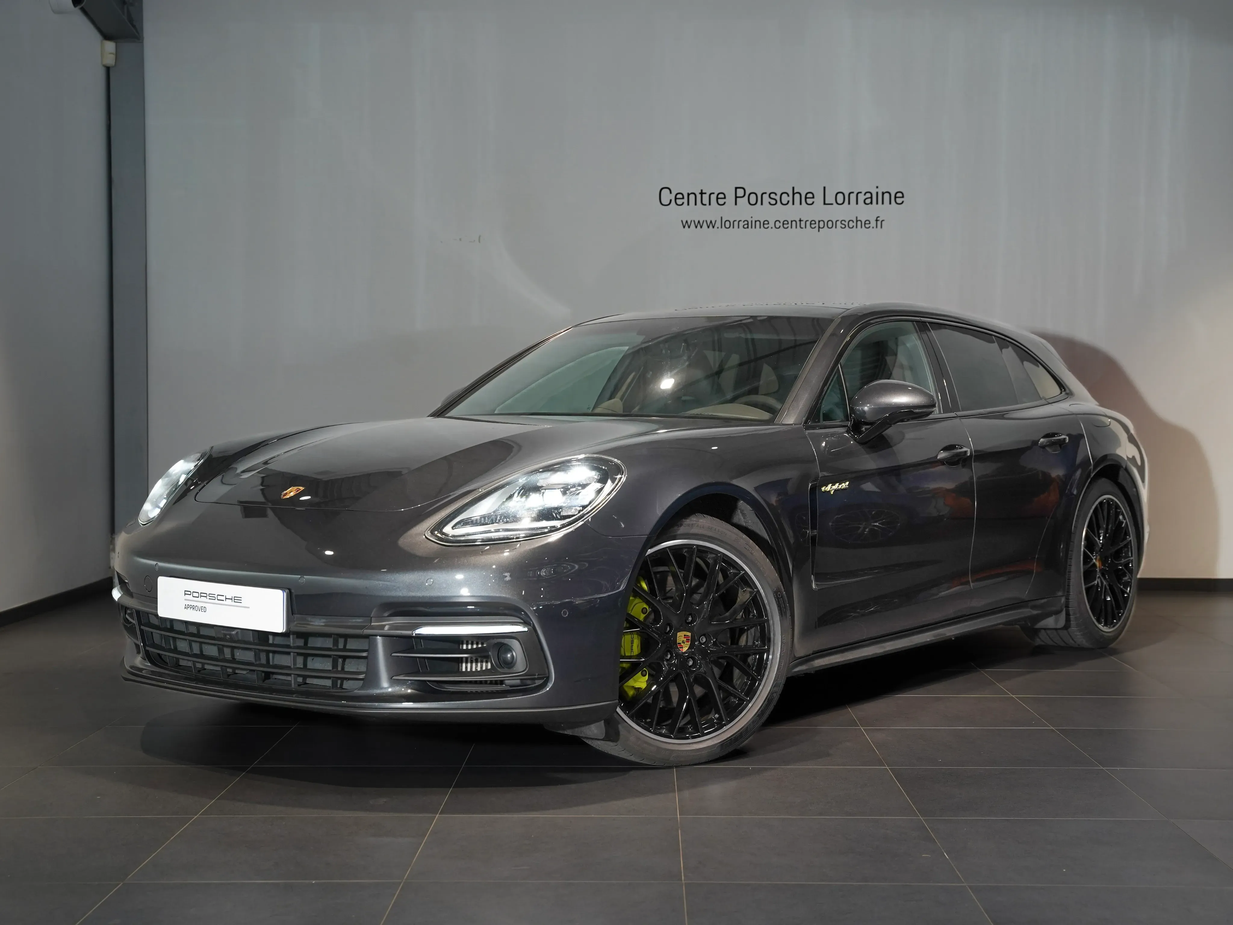Porsche Panamera gris d'occasion