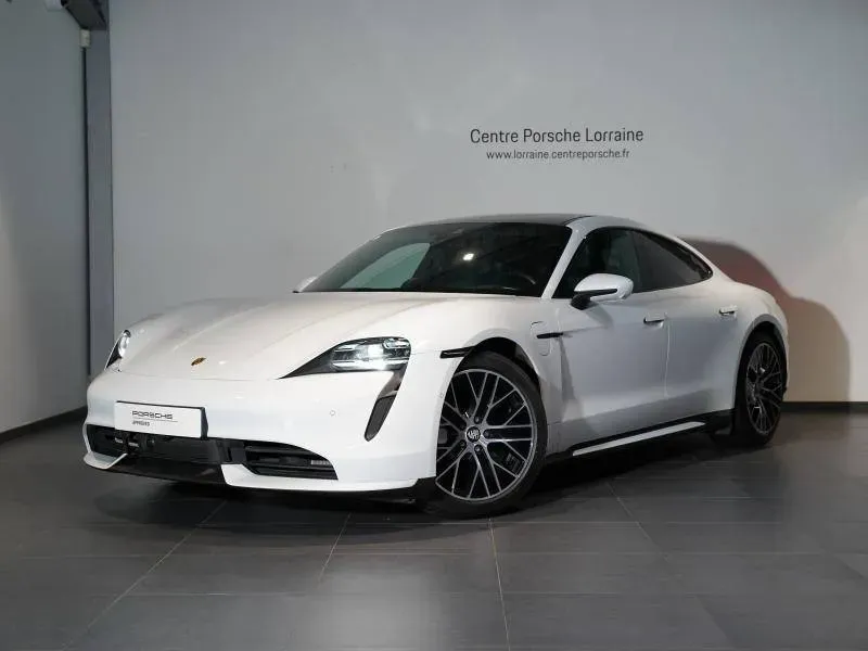 Porsche Taycan blanc carrara metallise d'occasion