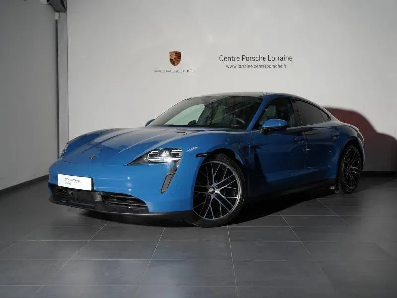 Porsche Taycan bleu neptune metallise neuf