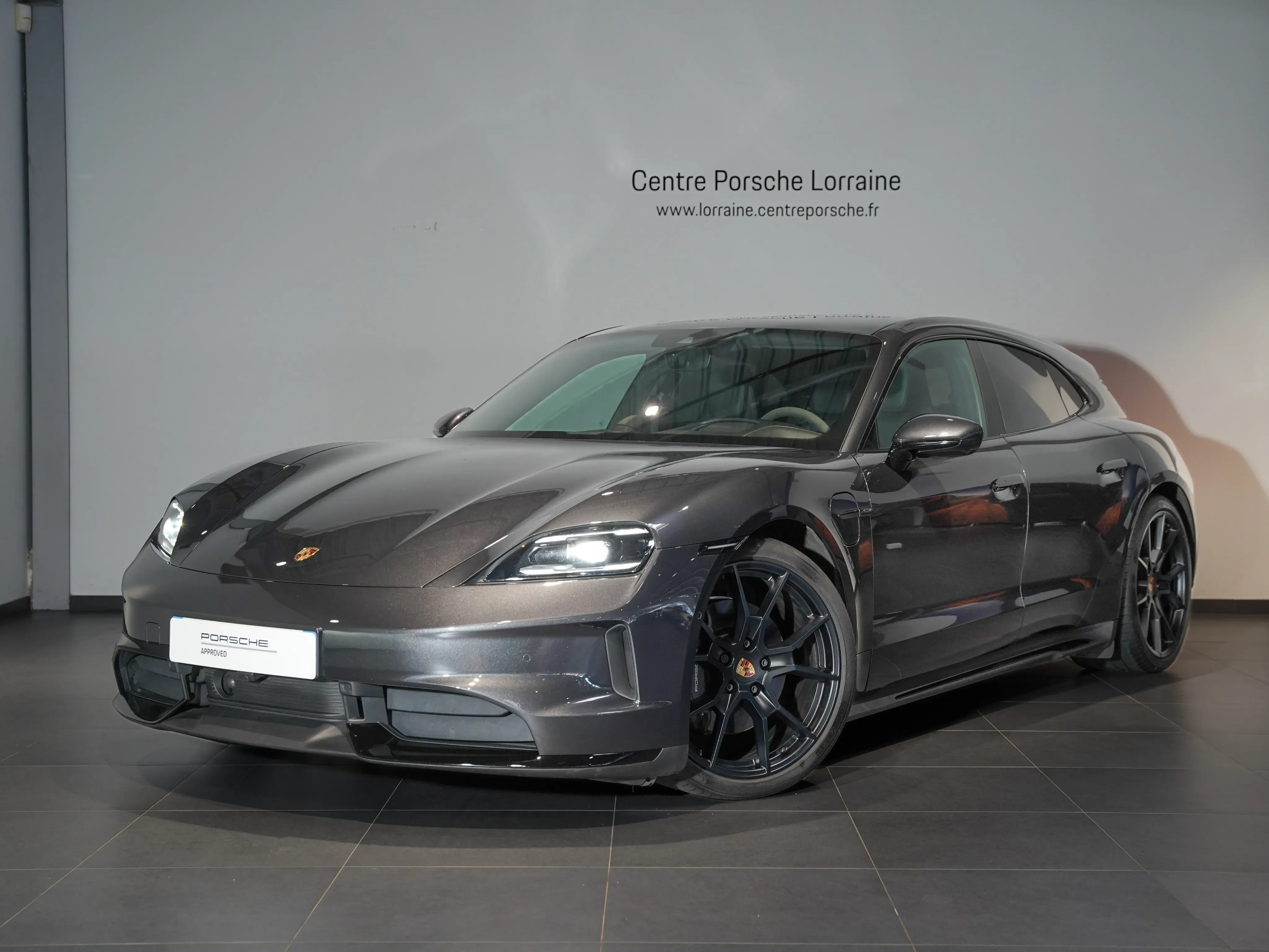 Porsche TAYCAN SPORT TURISMO gris d'occasion