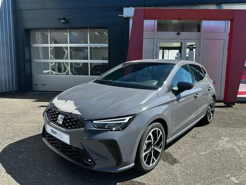 Seat Ibiza gris graphene personnalisee neuf