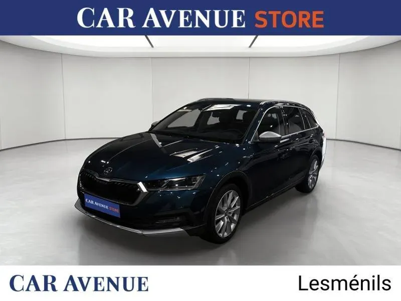 Skoda Sandero bleu lave metallisee d'occasion