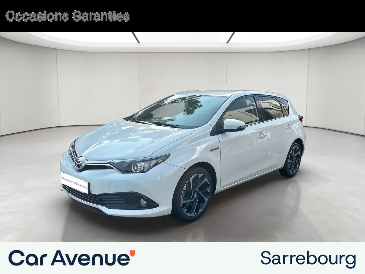 Toyota AURIS RC18 blanc d'occasion