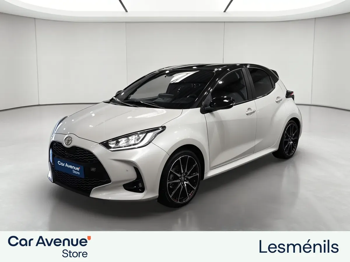 Toyota YARIS HYBRIDE MY22 blanc d'occasion