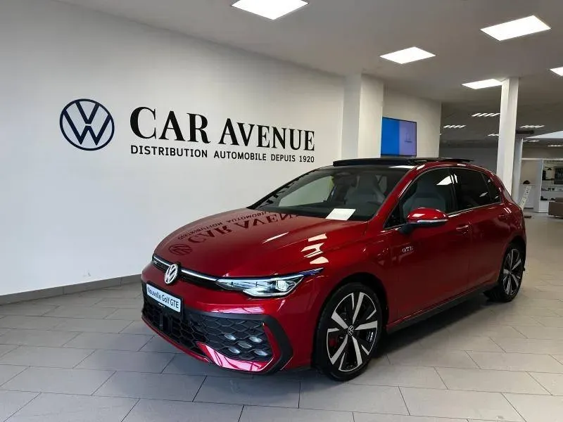 Volkswagen Golf rouge roi metallisee neuf