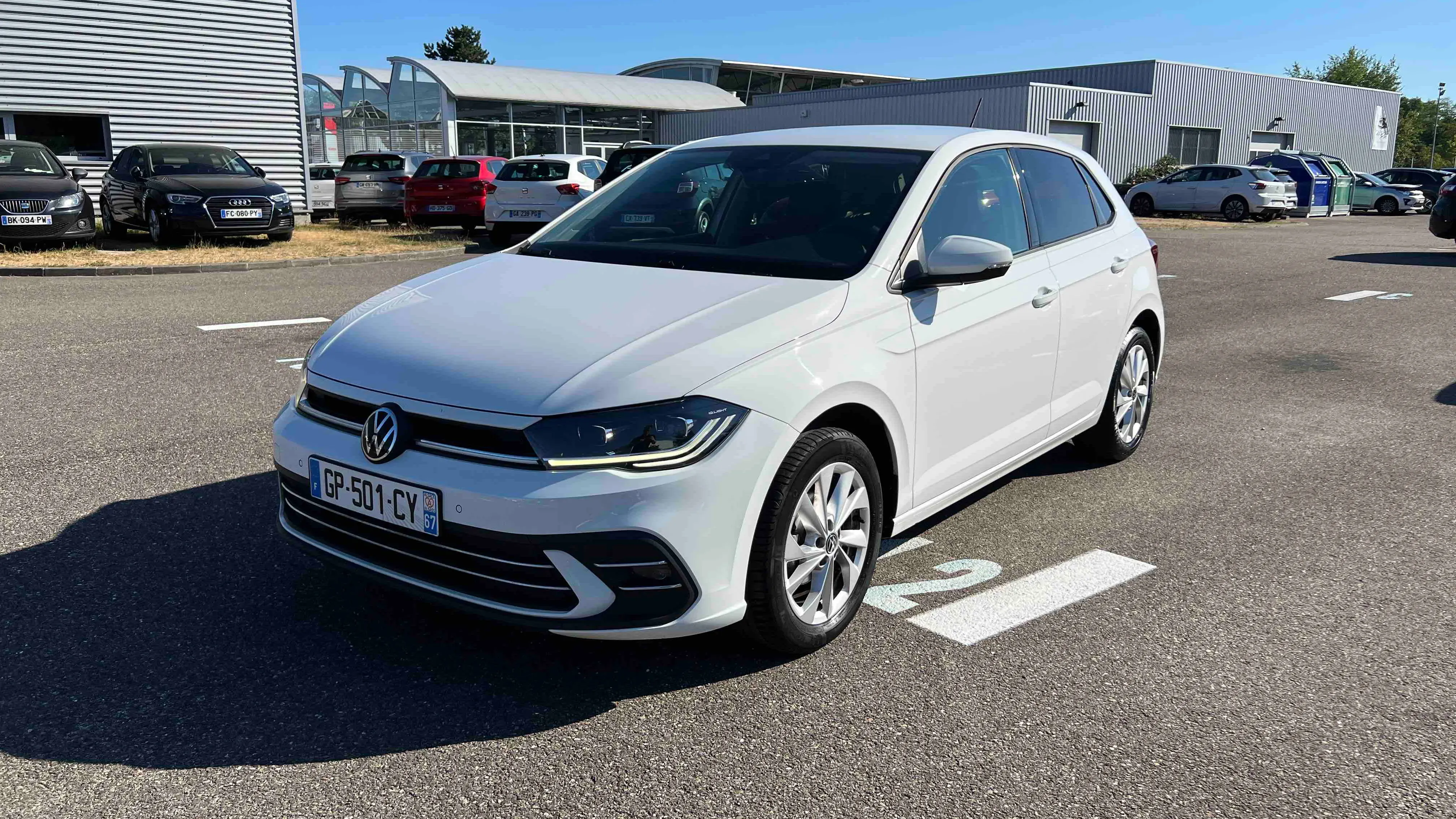Volkswagen Polo blanc pur d'occasion