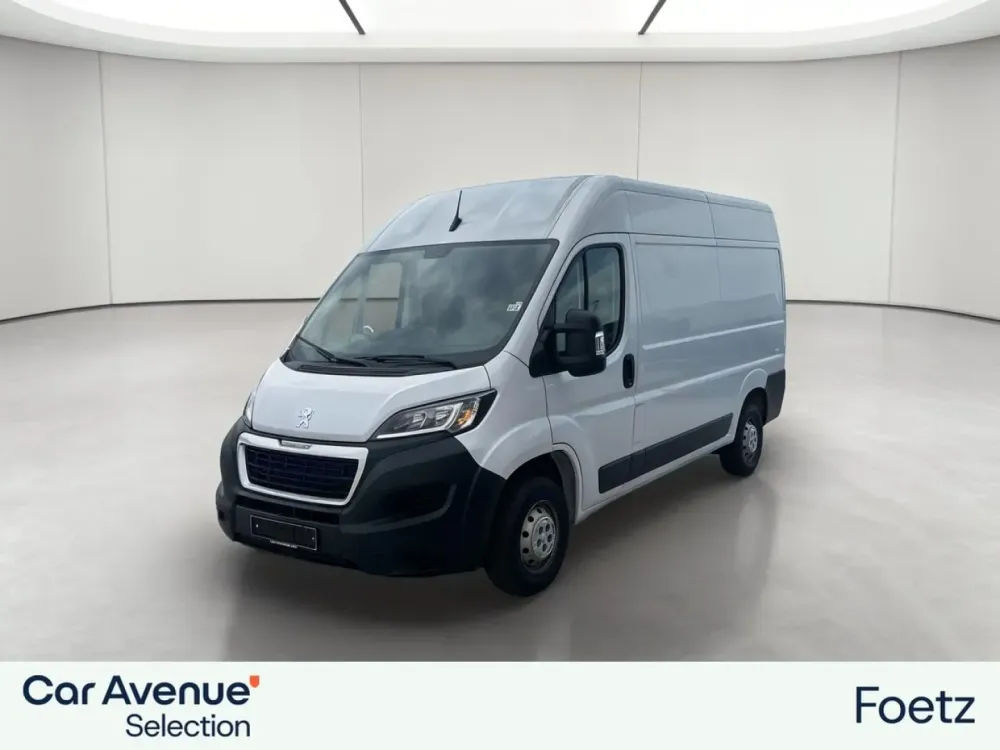 Peugeot Boxer blanc icy d'occasion