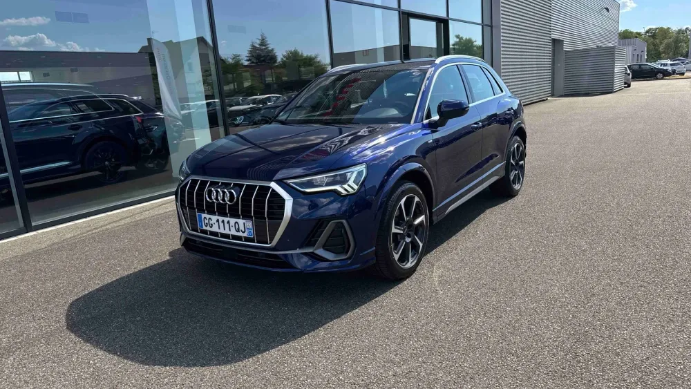 Audi Q3 bleu navarre métallisé/bleu navarre métallisé d'occasion