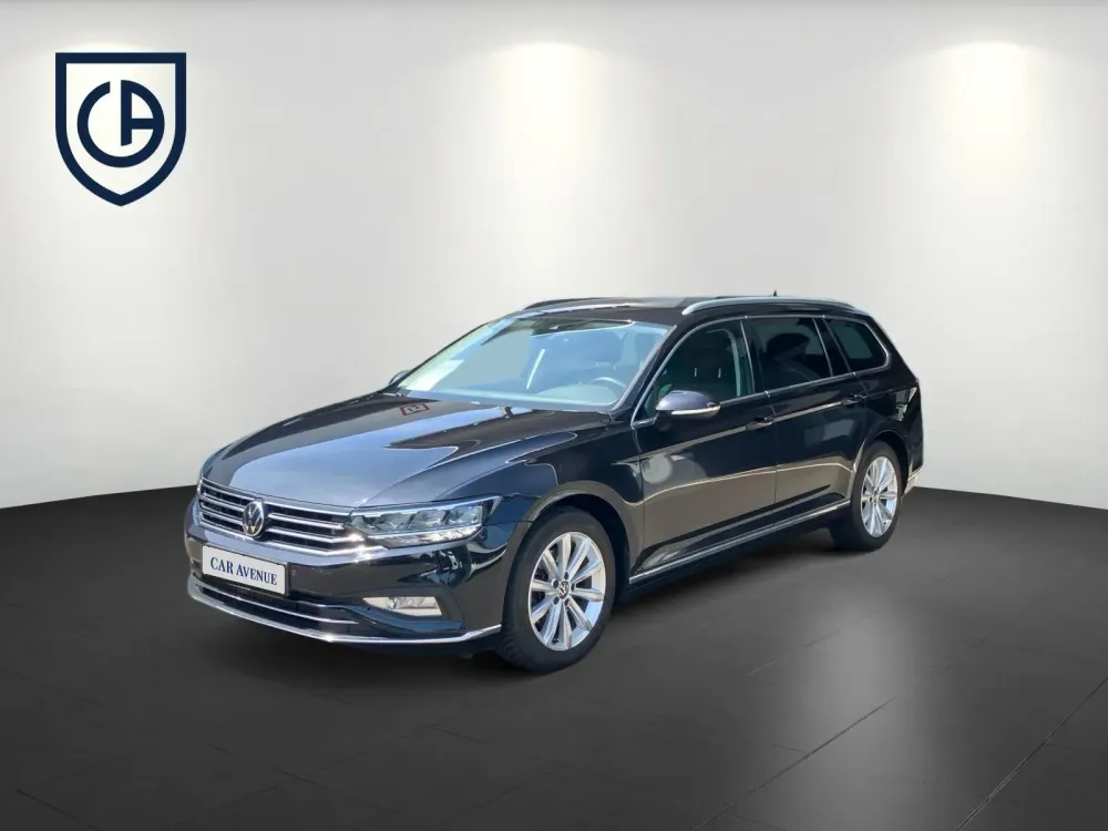 Volkswagen Passat Variant schwarz d'occasion