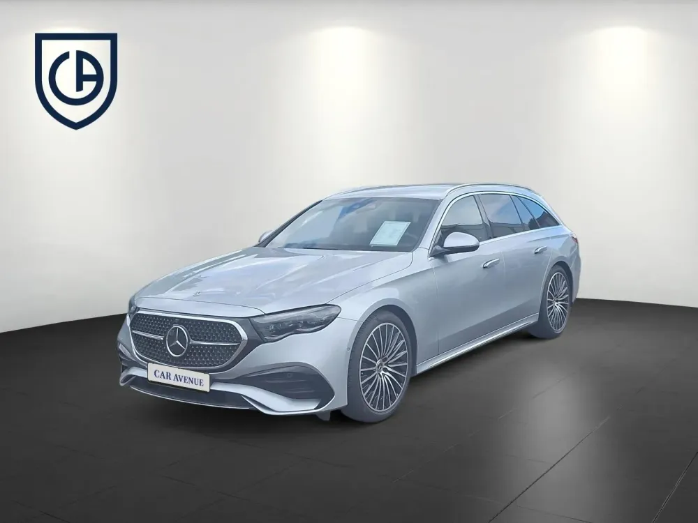 Mercedes Benz E 220 silber d'occasion