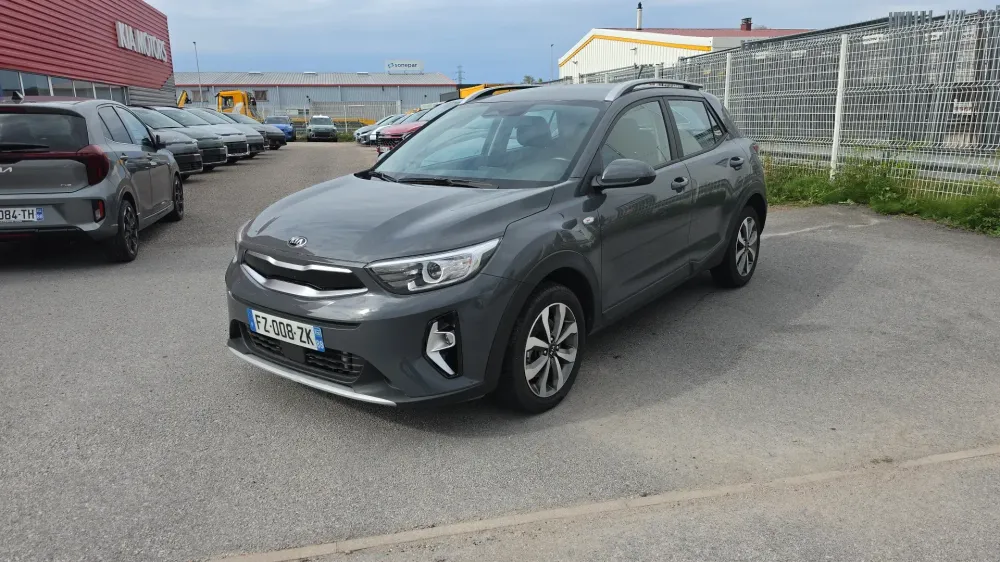 Kia Stonic bleu denim d'occasion