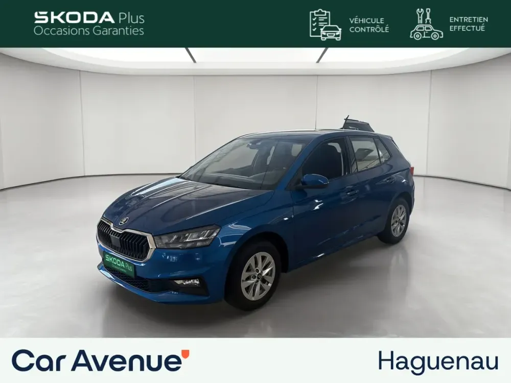 Skoda Fabia bleu racing neuf