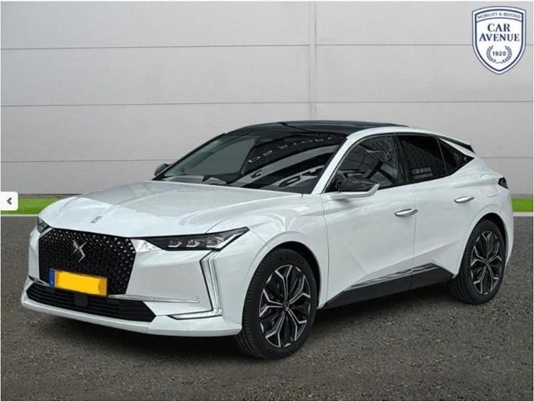 DS Automobiles DS 4 blanc nacré (n) neuf