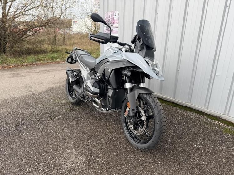 BMW R rouge neuf