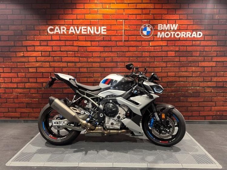 BMW M aluminium blanc metallic matt d'occasion