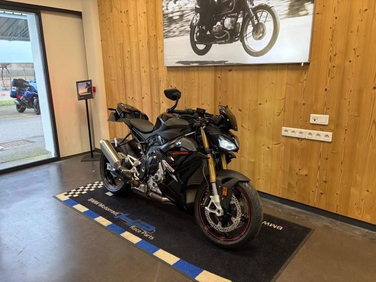 BMW S noir neuf