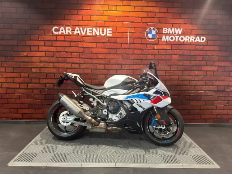 BMW S noir neuf