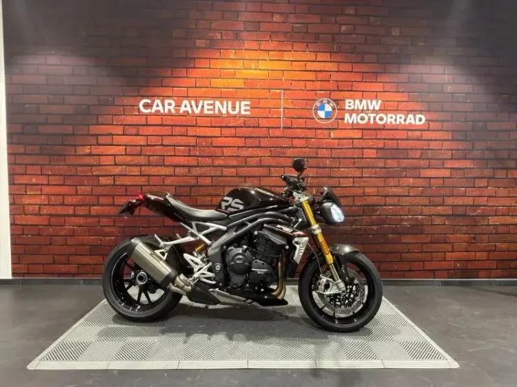 TRIUMPH Speed Triple sapphire black d'occasion