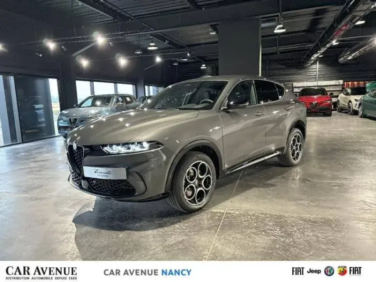 Alfa Romeo Tonale gris vesuvio metallisee neuf
