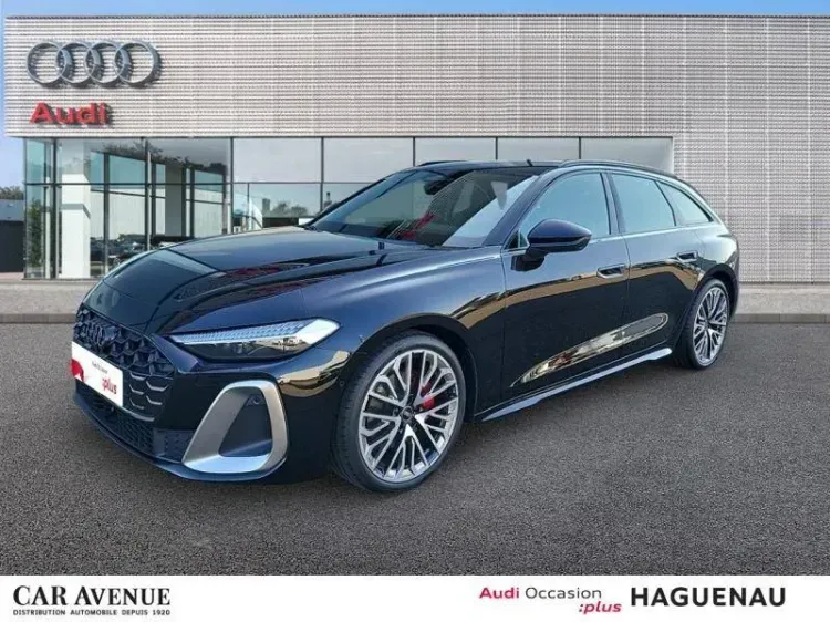 Audi A5 Avant noir mythique metallise neuf