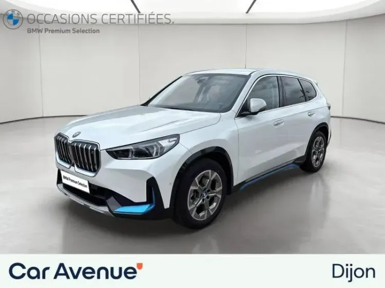 BMW iX1 U11 blanc d'occasion