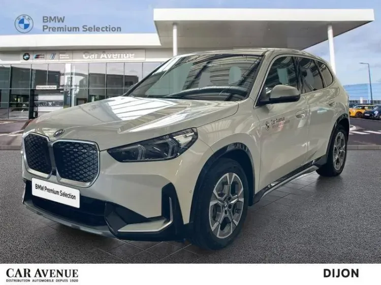 BMW iX1 U11 blanc d'occasion
