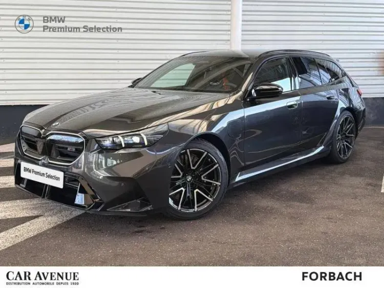 BMW M5 TOURING G99 sophistograu metal/toit+retros noirs neuf