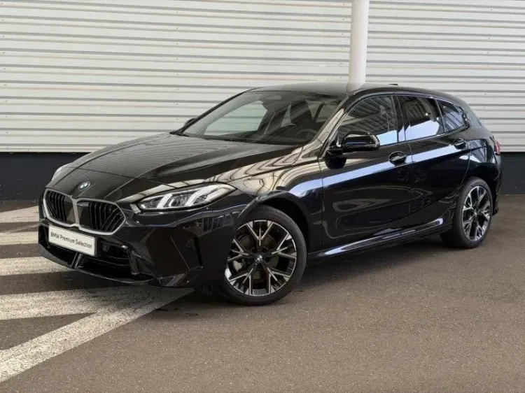 BMW Série 1 saphirschwarz metallise d'occasion