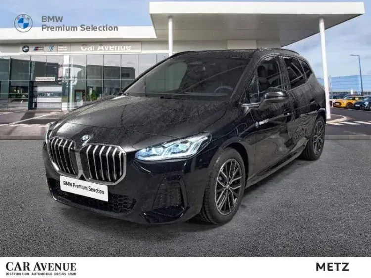 BMW Série 2 ActiveTourer saphirschwarz metallise neuf