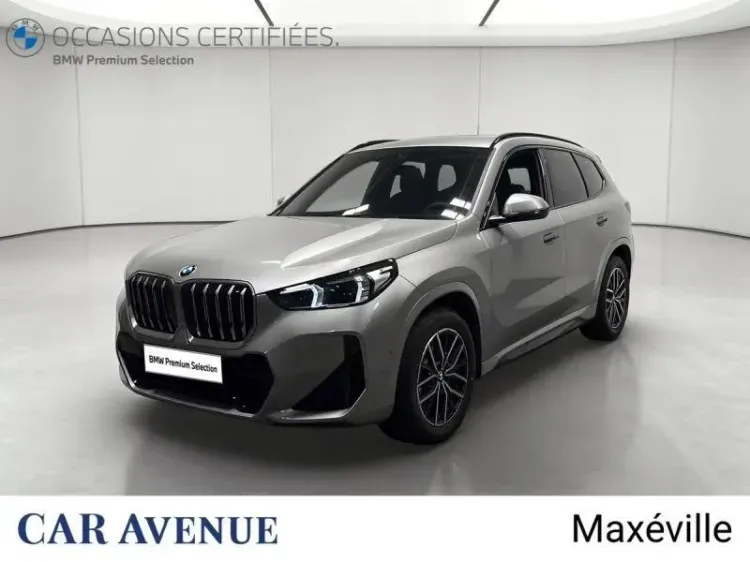 BMW X1 U11 spacesilber metal neuf