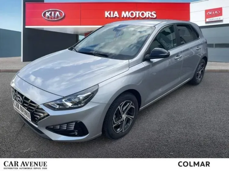 Hyundai i30 shimmering silver metal d'occasion