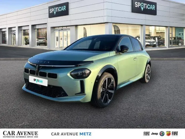 Lancia YPSILON vert giada metallise/toit noir neuf