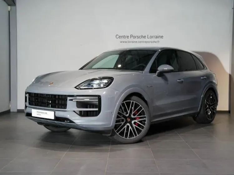 Porsche Cayenne gris arctique speciale neuf