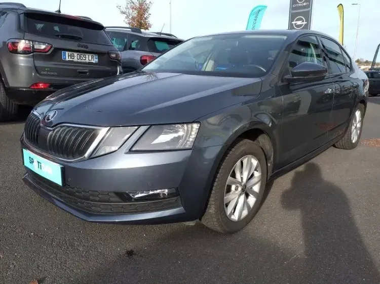 Skoda Octavia gris d'occasion