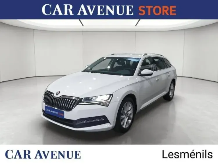 Skoda Sandero blanc lune metallisee d'occasion