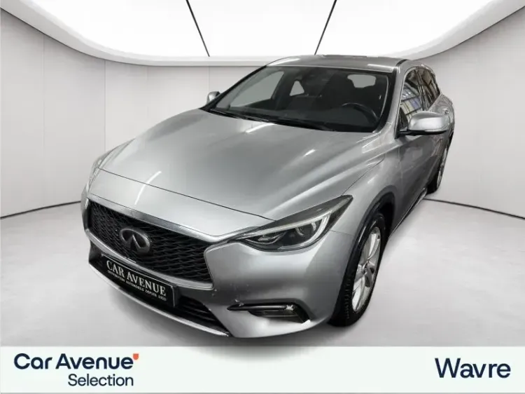 Infiniti Q30 grey d'occasion
