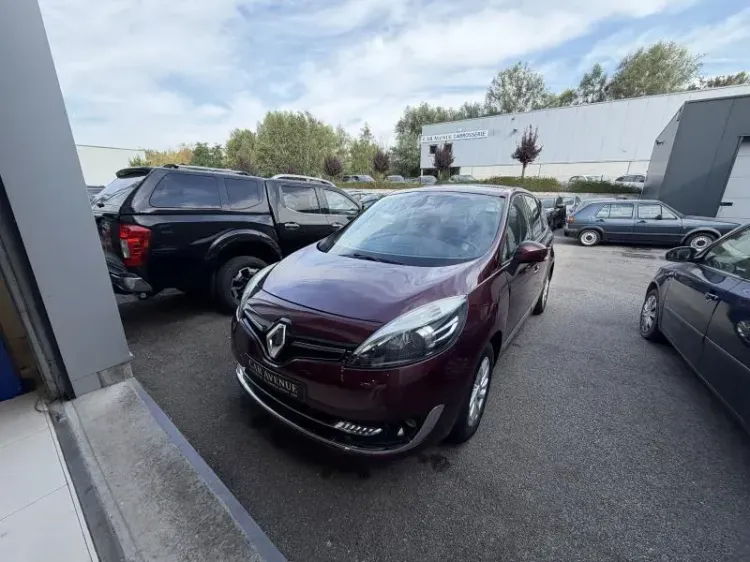Renault Scenic burgundy d'occasion